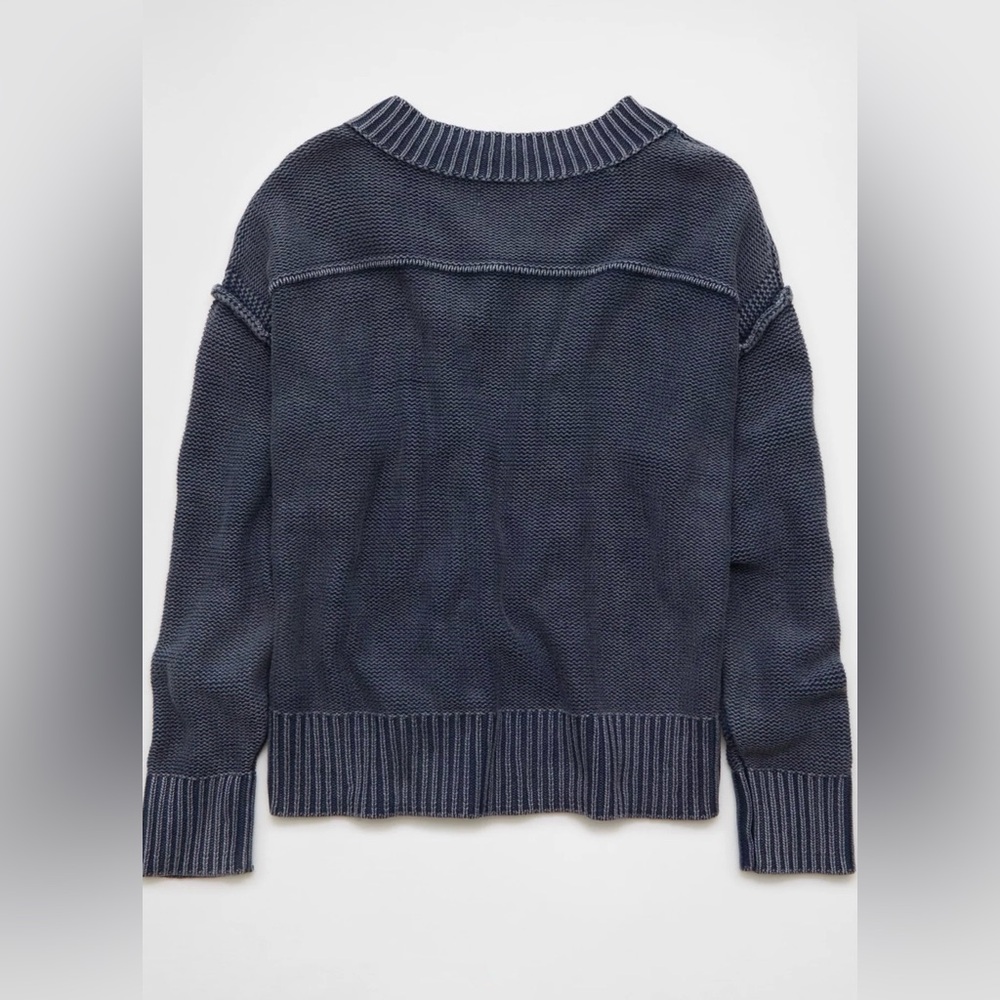 NWT, AE Long Weekend V-Neck Sweater, Navy Blue Women's Sweater, Size Large - Picture 4 of 6